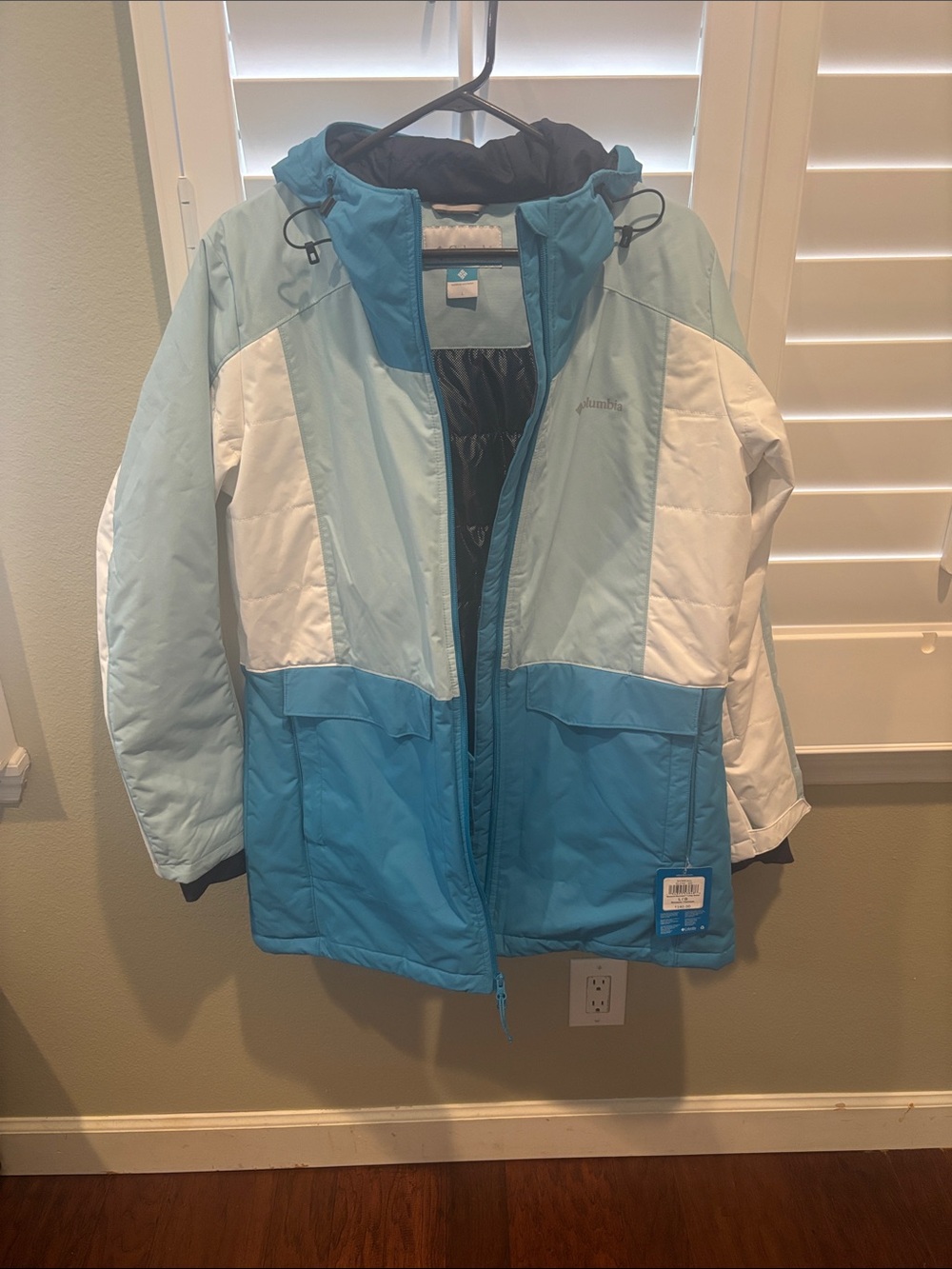 Columbia Light Blue & Navy Colorblock Jacket